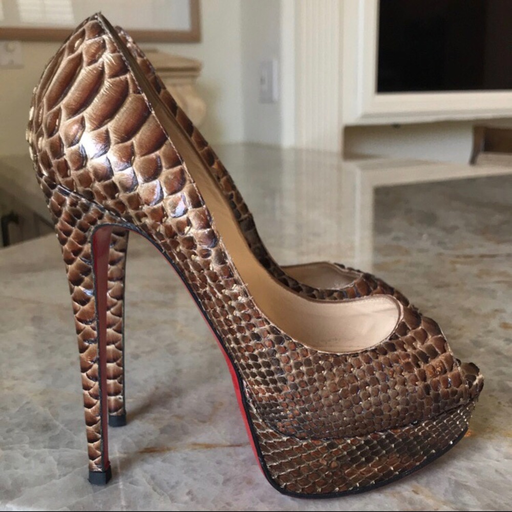 Christian Louboutin lady peep python pump